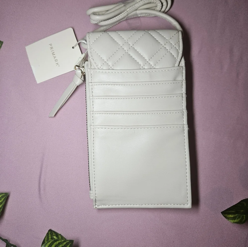Primark White Quilted Crossbody Bag - Picture 2 of 3